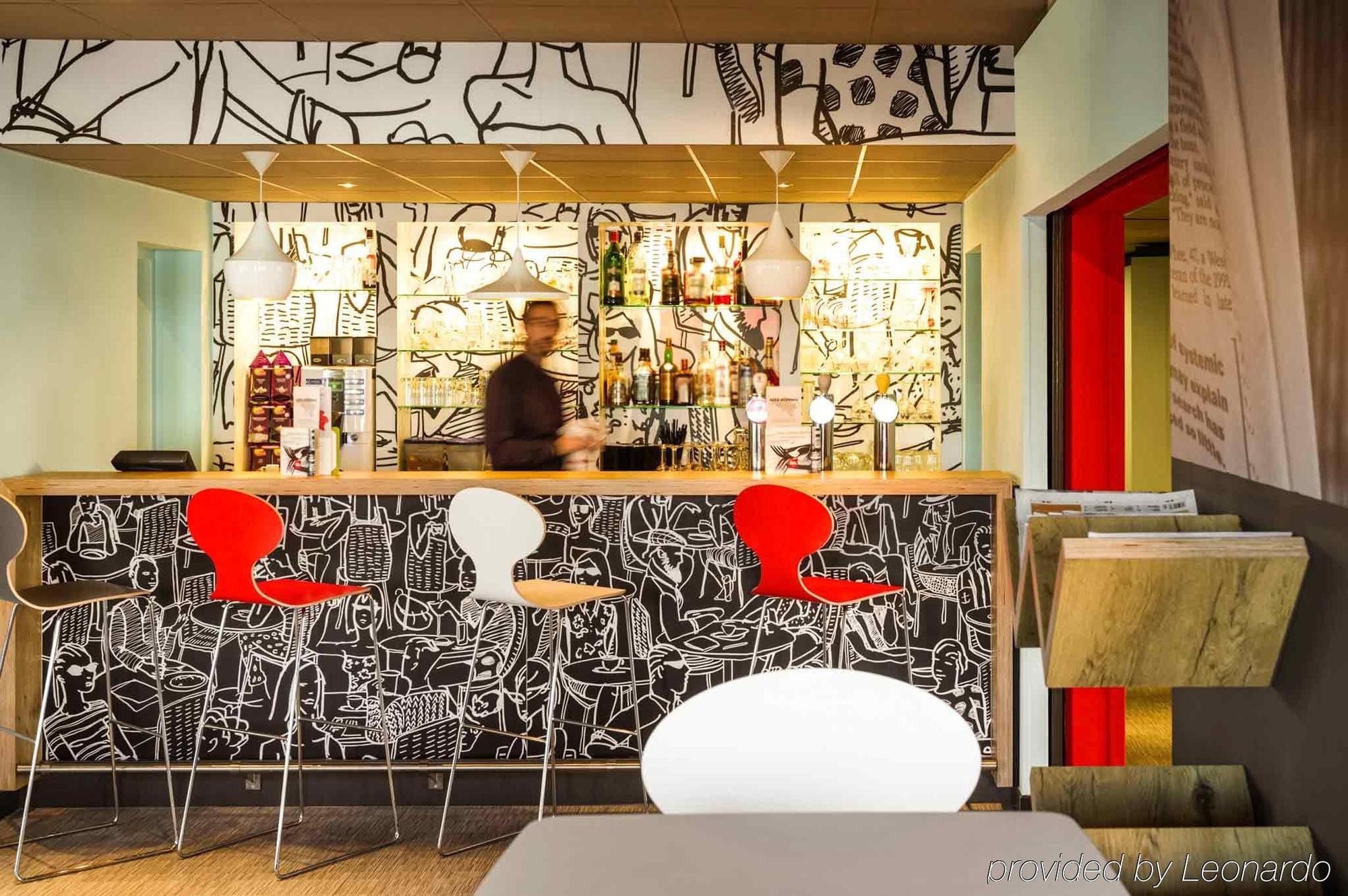 Ibis Hotel Brussels Airport Дигем Экстерьер фото