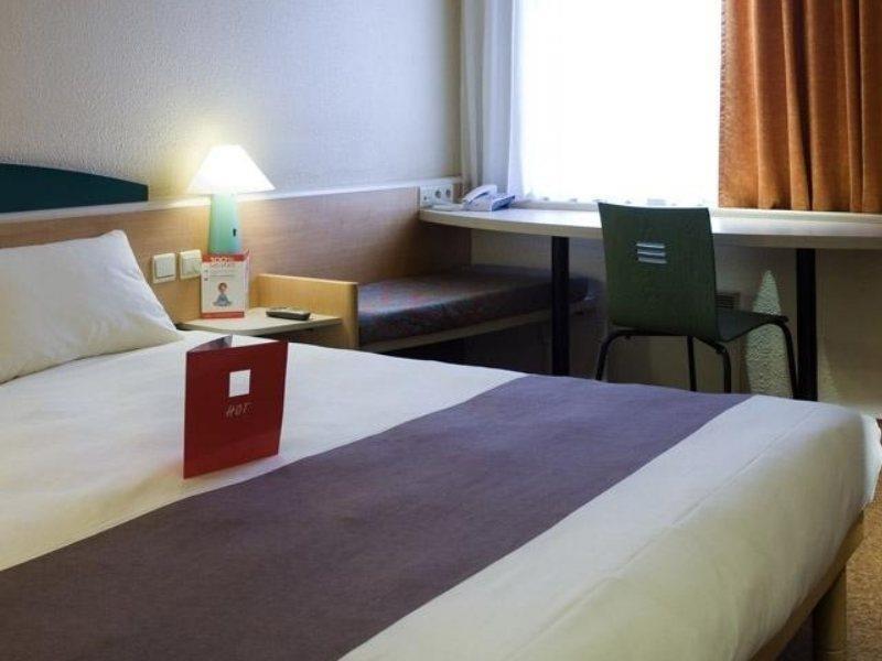 Ibis Hotel Brussels Airport Дигем Экстерьер фото