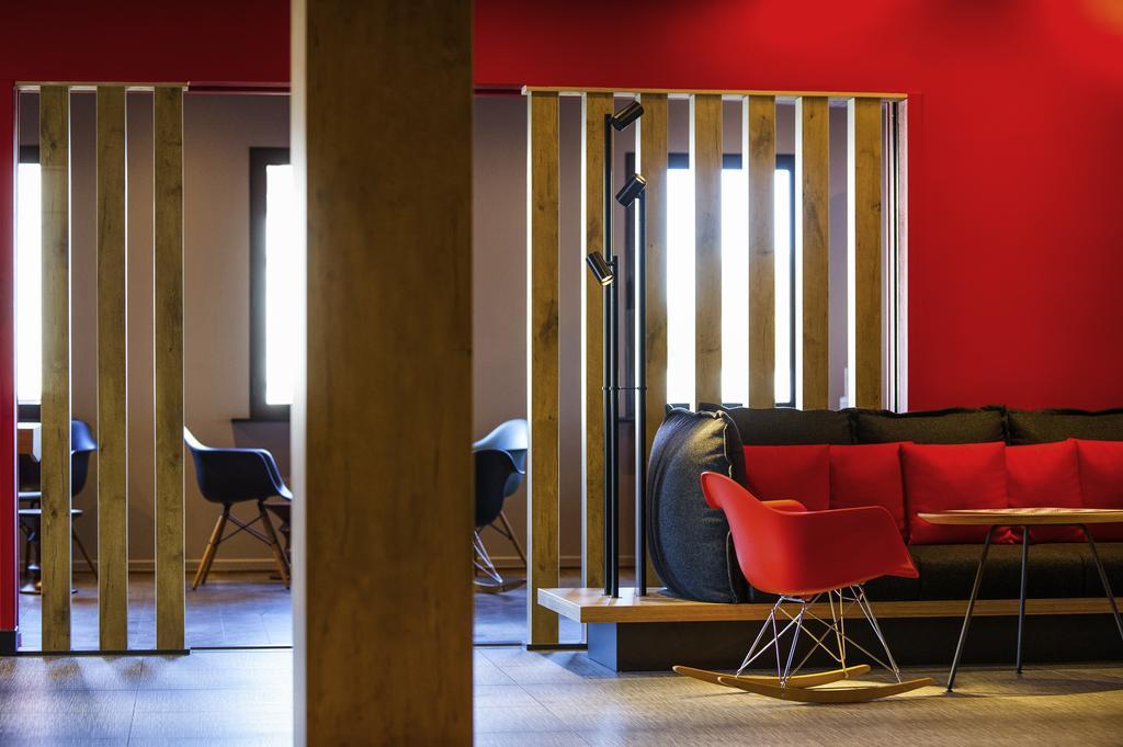 Ibis Hotel Brussels Airport Дигем Экстерьер фото