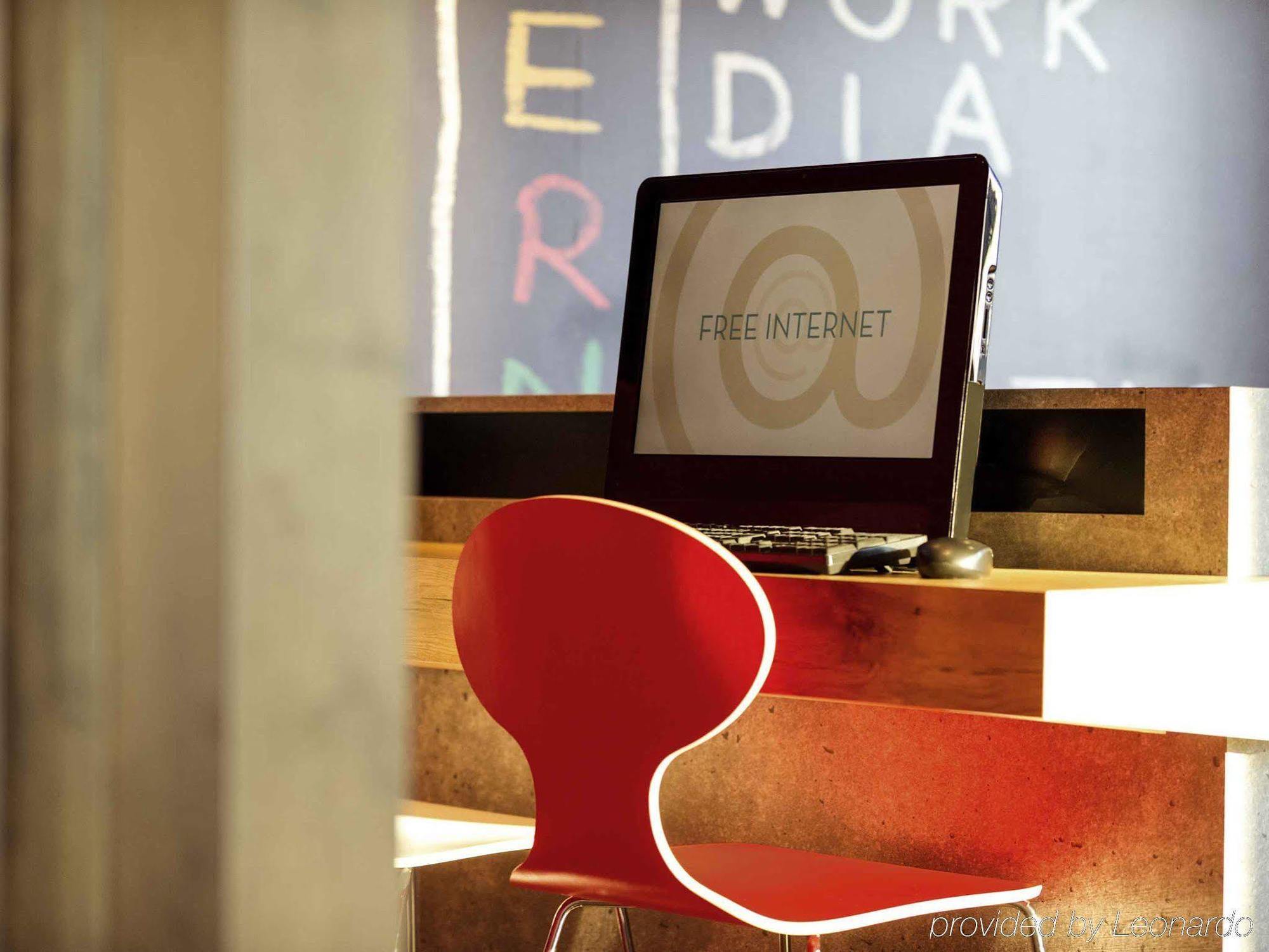 Ibis Hotel Brussels Airport Дигем Экстерьер фото